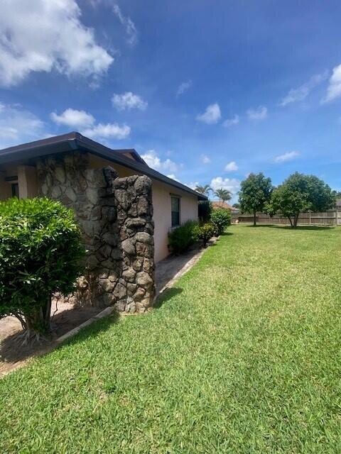 Building Photo - 1100 Cameo Cir