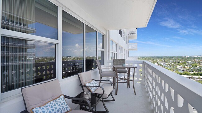 Building Photo - 4010 Galt Ocean Dr