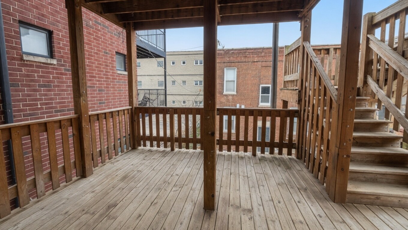 Building Photo - 3420 N Seminary Ave