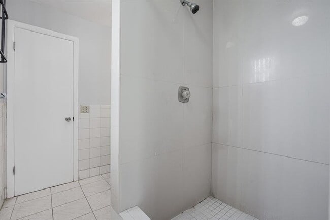 Building Photo - 430 NW 133rd St