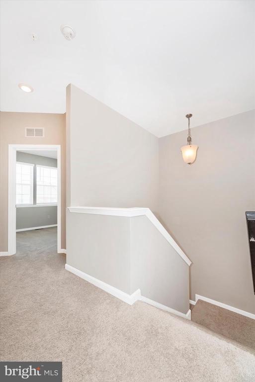 Building Photo - 5050 MacDonough Pl