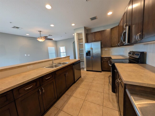 Building Photo - 2851 Prospect Rd