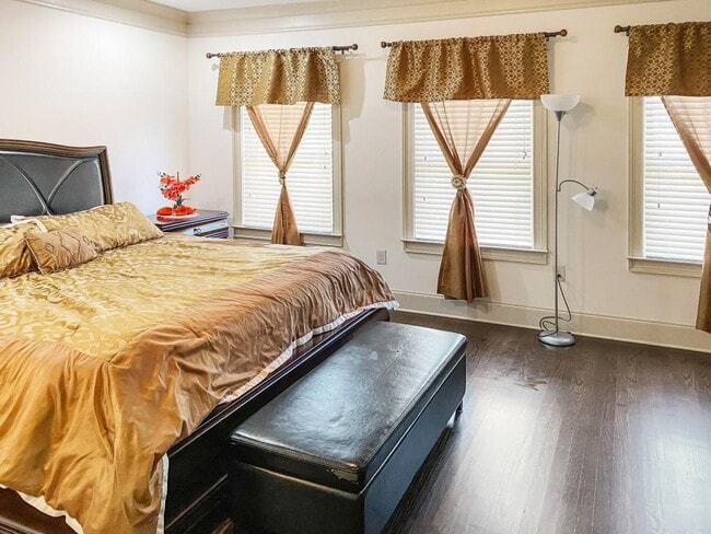 Building Photo - 598 Ansley Cir NE