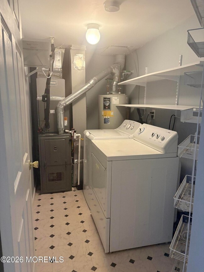 Building Photo - 103 Racquet Rd