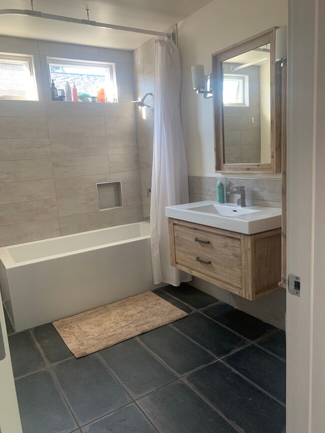 Building Photo - 7605 Atkinson Rd