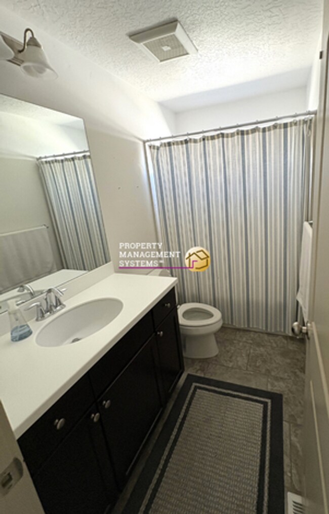 Building Photo - 9474 S Lea Heather Way