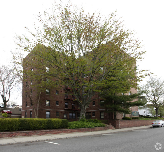 Building Photo - Marineview East & West