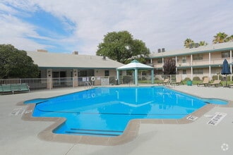 Building Photo - Edgemere Apartments