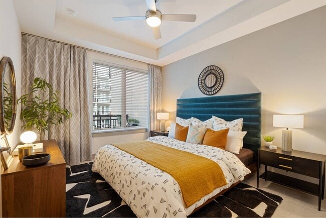 Building Photo - Modern Living with Skyline Views