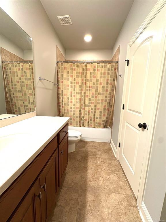 Building Photo - 461 Waters Edge