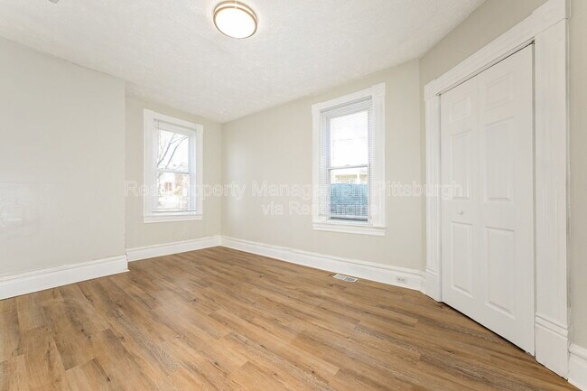 Building Photo - 2233 Milligan Ave