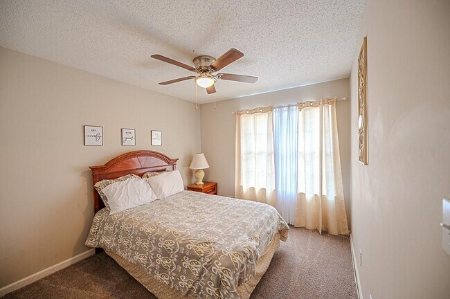 Building Photo - 5393 Kirk Dr