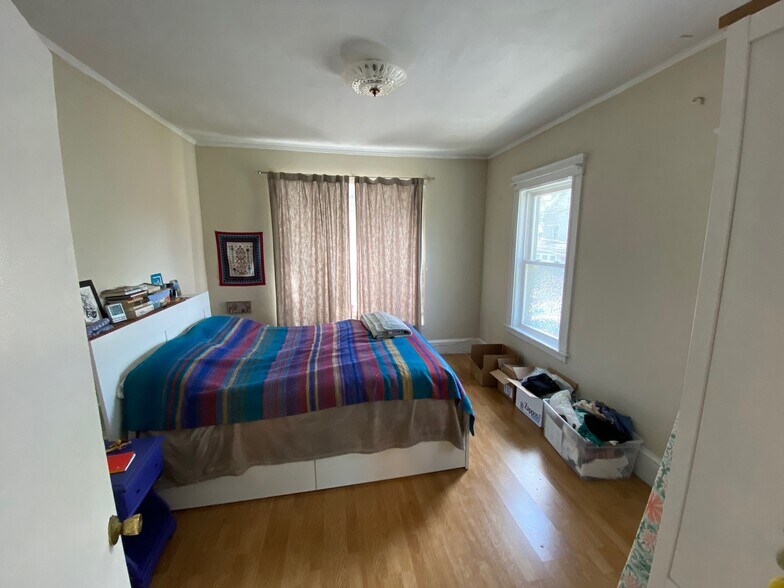 Building Photo - 87 Chandler St