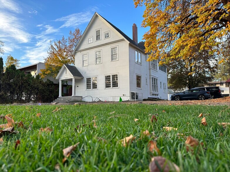 Exterior - 2222 W 2nd Ave
