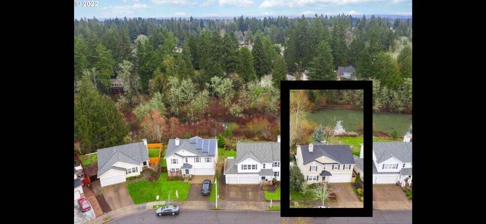 Privacy with creek in back - 1552 SE Ripplewood Ave