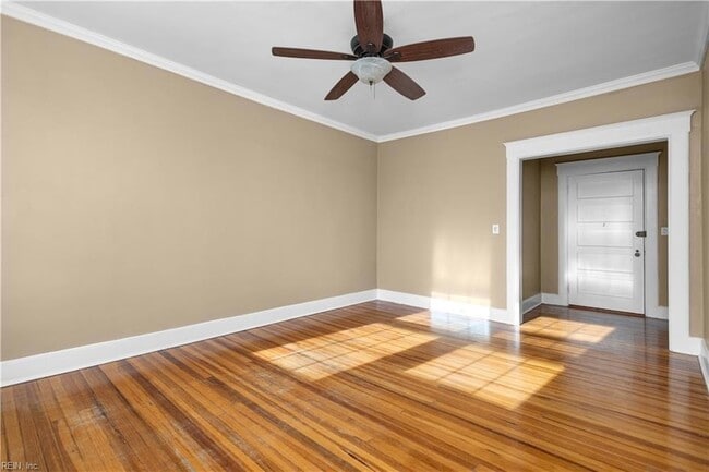 Building Photo - 600 W Olney Rd