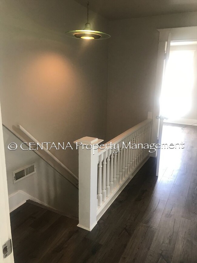 Building Photo - Gorgeous remodeled home!