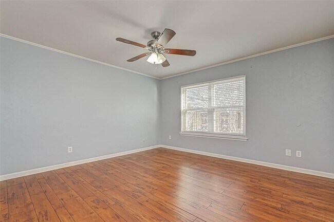 Building Photo - 2118 Straight Creek Dr