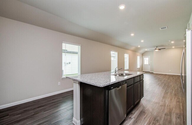 Building Photo - 5111 Shelby Katherine Dr