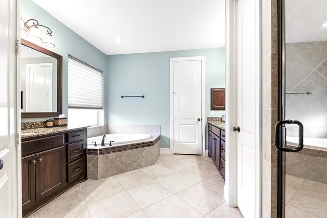 Building Photo - 29110 Weldons Forest Ct