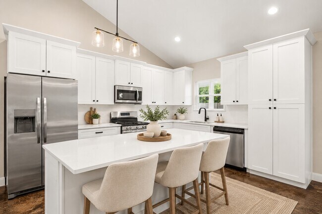 Building Photo - 5161 Lazy Ln