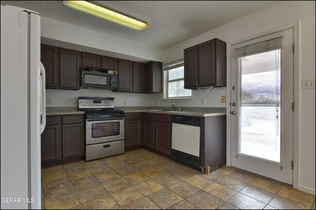 Building Photo - 7958 Starry Night Dr