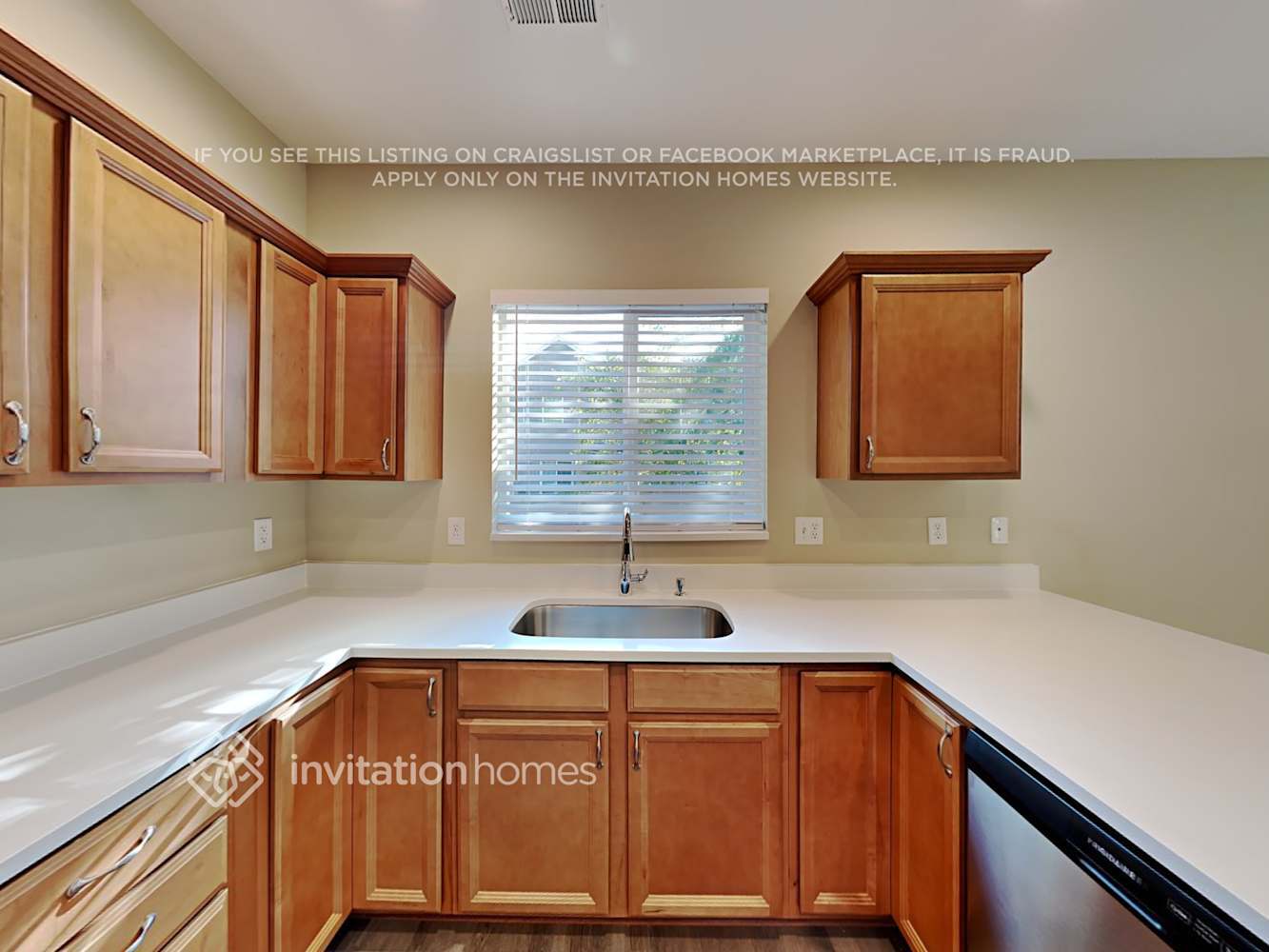 Building Photo - 12905 81 Ave Ct E