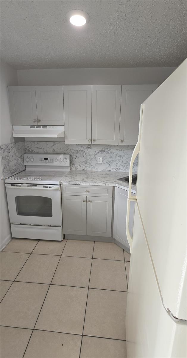 Building Photo - 10900 SW 196th St