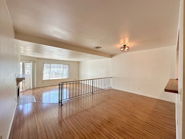 Building Photo - 2 Bedroom + 2 Bathroom Condo |  Surfside IV Gated Community | Unfurnished