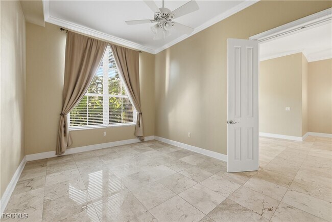 Building Photo - 2825 Palm Beach Blvd