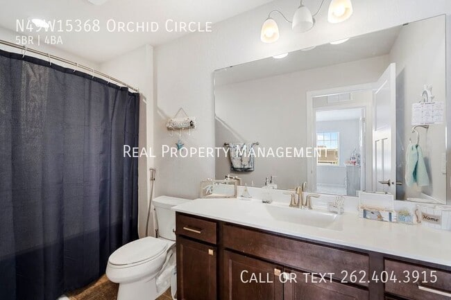 Building Photo - N49W15368 Orchid Cir