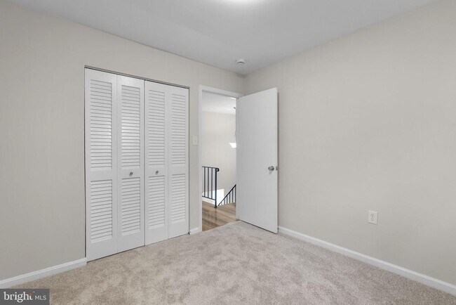 Building Photo - 3351 Buehler Ct