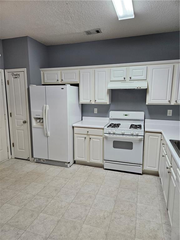 Building Photo - 4209 Royal Regency Cir