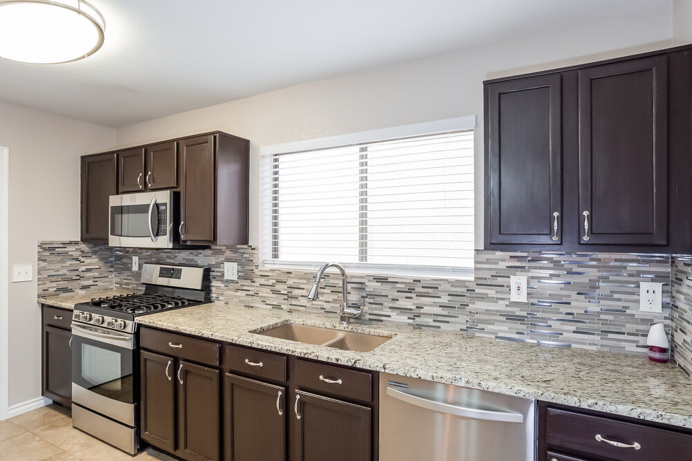 Building Photo - 2809 E Cherry Hills Dr