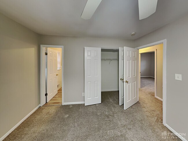 Building Photo - 2642 Hatfield Cir SE