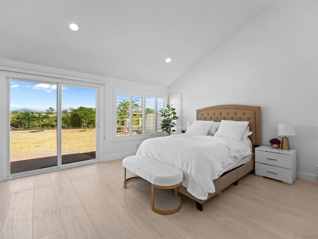 Building Photo - 11748 Via Chona