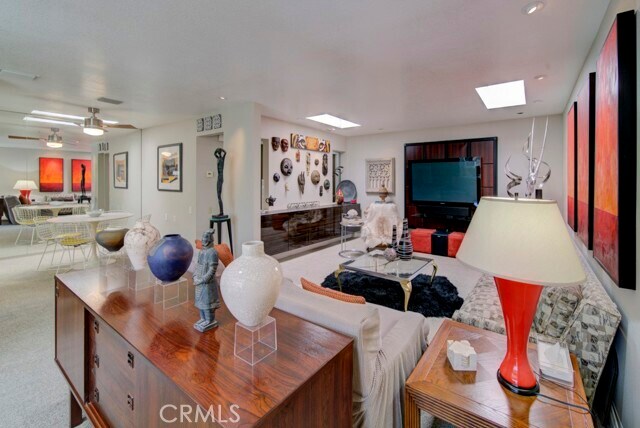 Building Photo - 315 Avenida Castilla