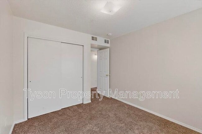 Building Photo - 1301 Amole Vista St SW