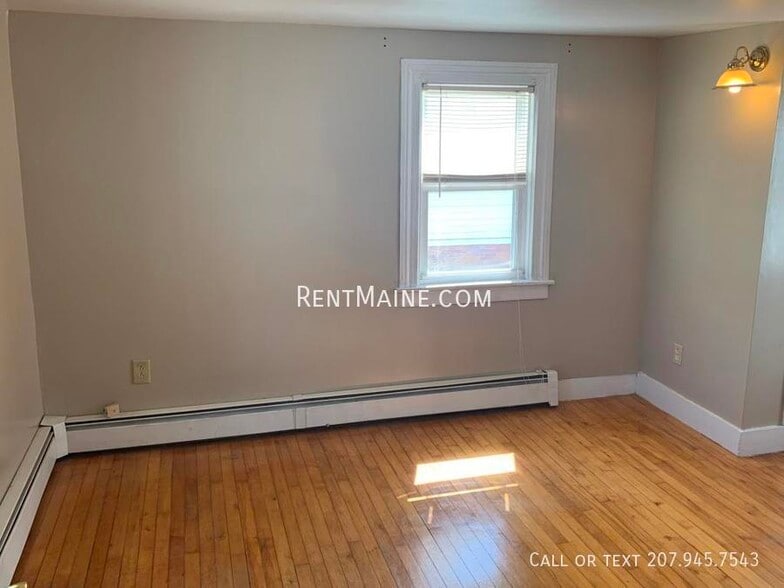 Building Photo - 322 Grove St