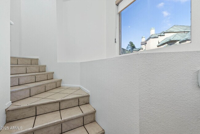 Building Photo - 101 N 7th St