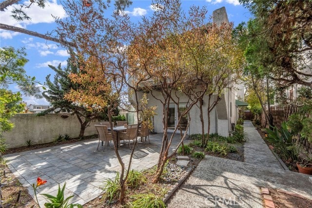 Building Photo - 516 Rosecrans Ave