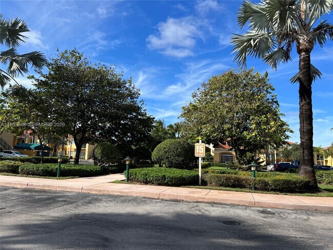 Building Photo - 7290 NW 114th Ave