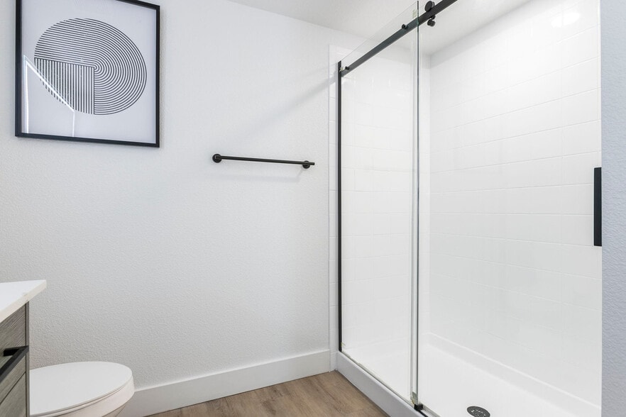 Building Photo - 15608 N 71st St