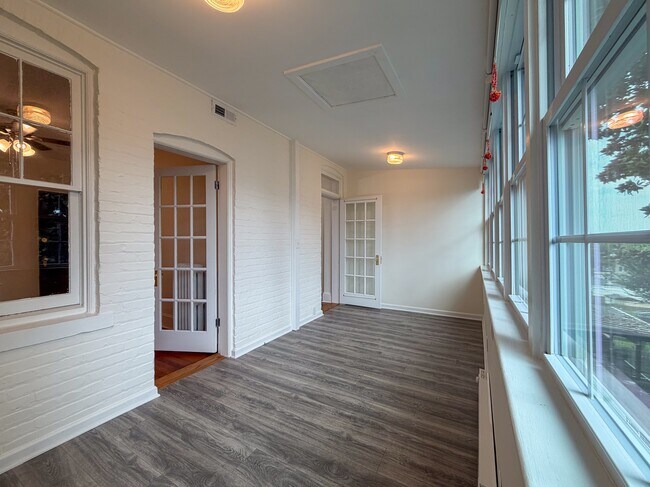 Building Photo - 1226 Jefferson St NW