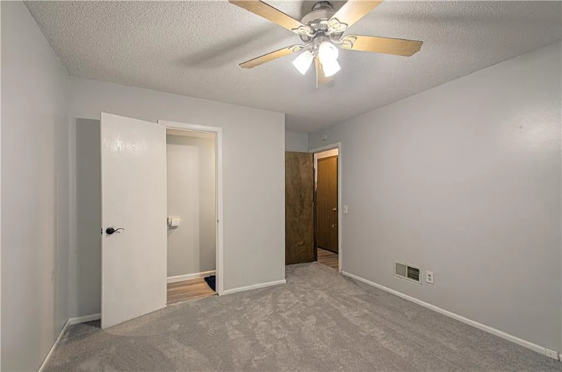 Building Photo - 9009 E 85th Terrace