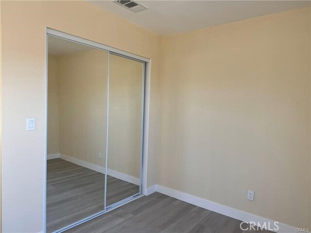 Building Photo - 843 W Irving Pl