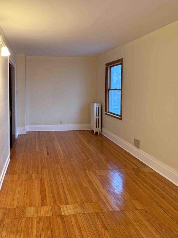 Building Photo - 59 Mullen St