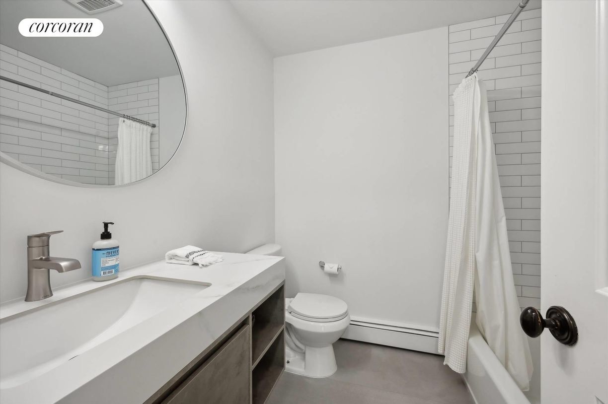 Building Photo - 28 Dover Ave