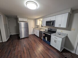 Building Photo - 412 Vley Rd