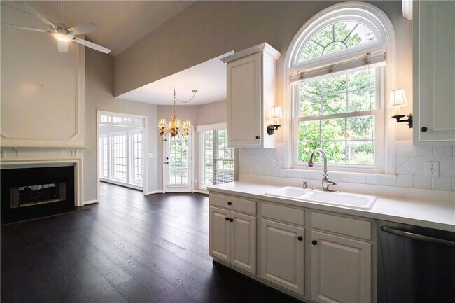 Building Photo - 6850 Weatherstone Way